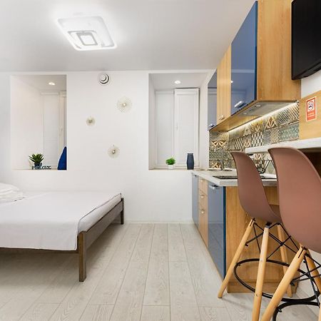 Suites On Chaikovskogo Odessa Dış mekan fotoğraf