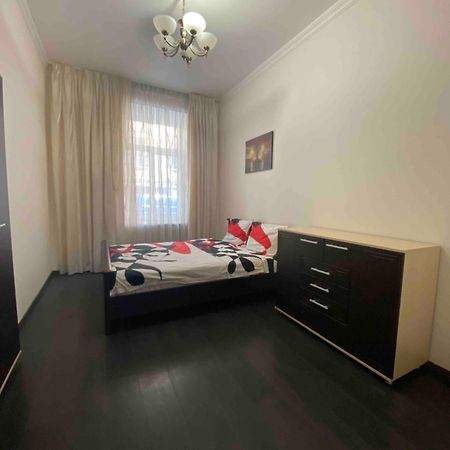 Suites On Chaikovskogo Odessa Dış mekan fotoğraf