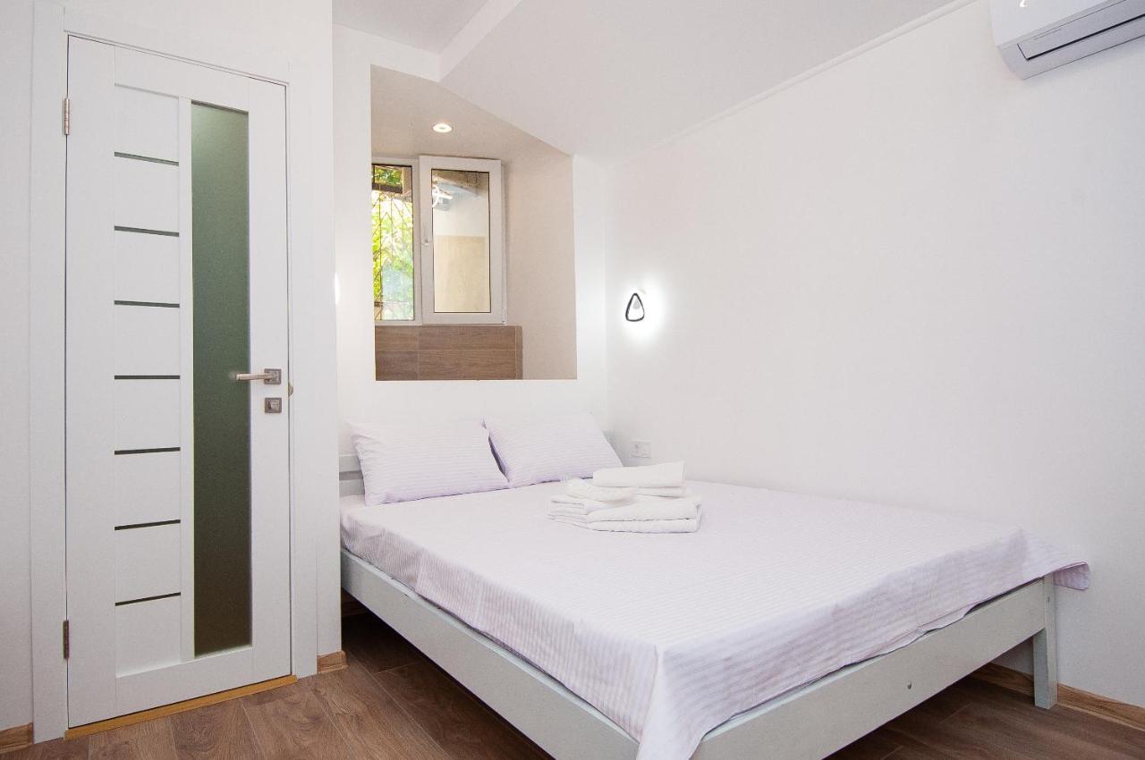 Suites On Chaikovskogo Odessa Dış mekan fotoğraf