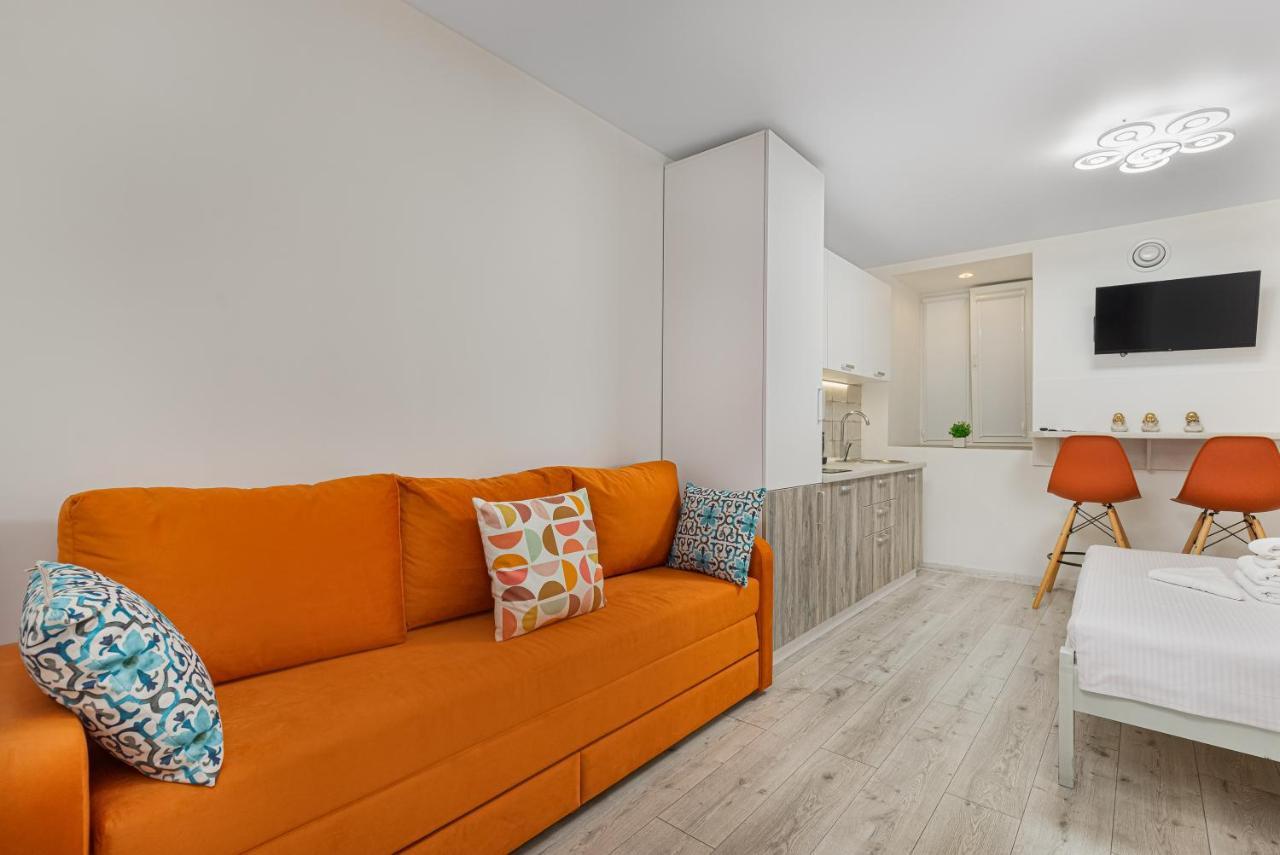 Suites On Chaikovskogo Odessa Dış mekan fotoğraf