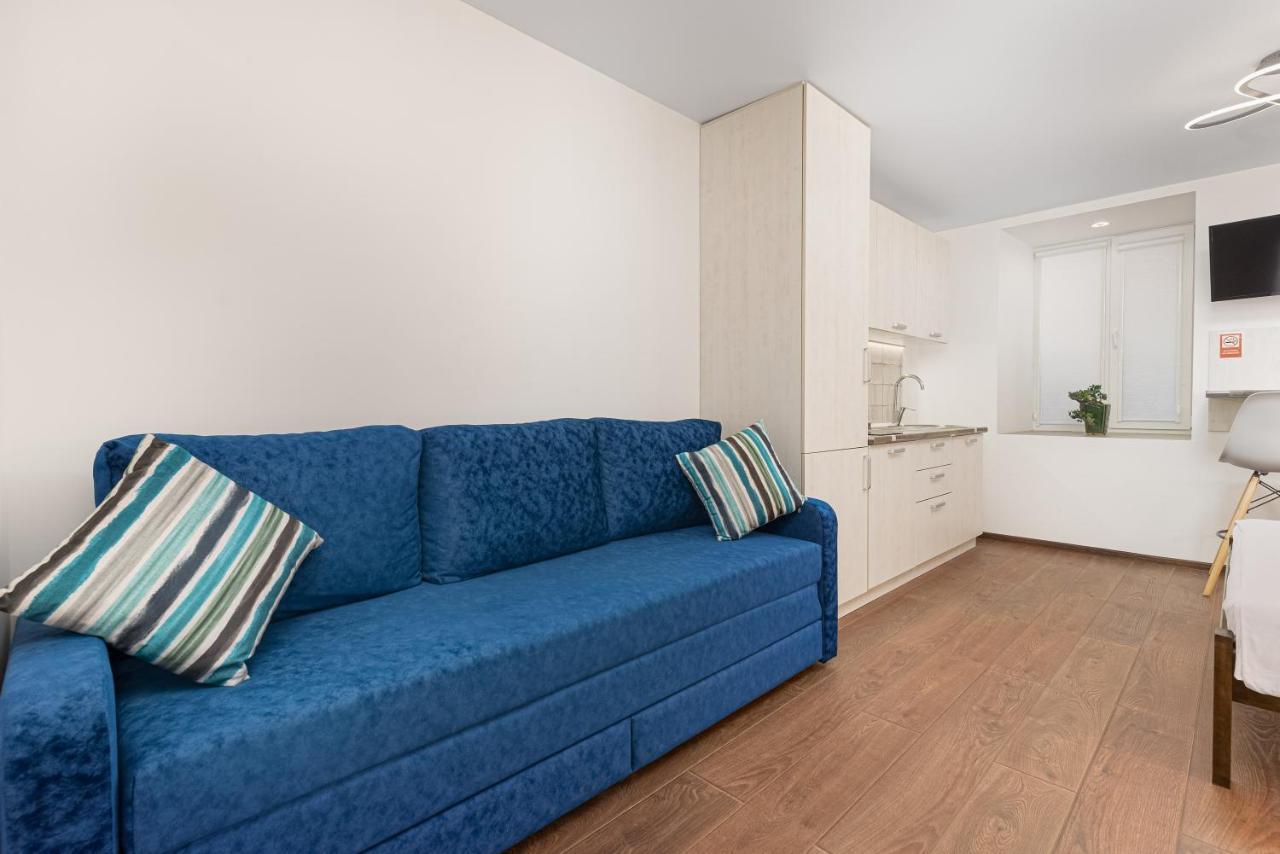 Suites On Chaikovskogo Odessa Dış mekan fotoğraf