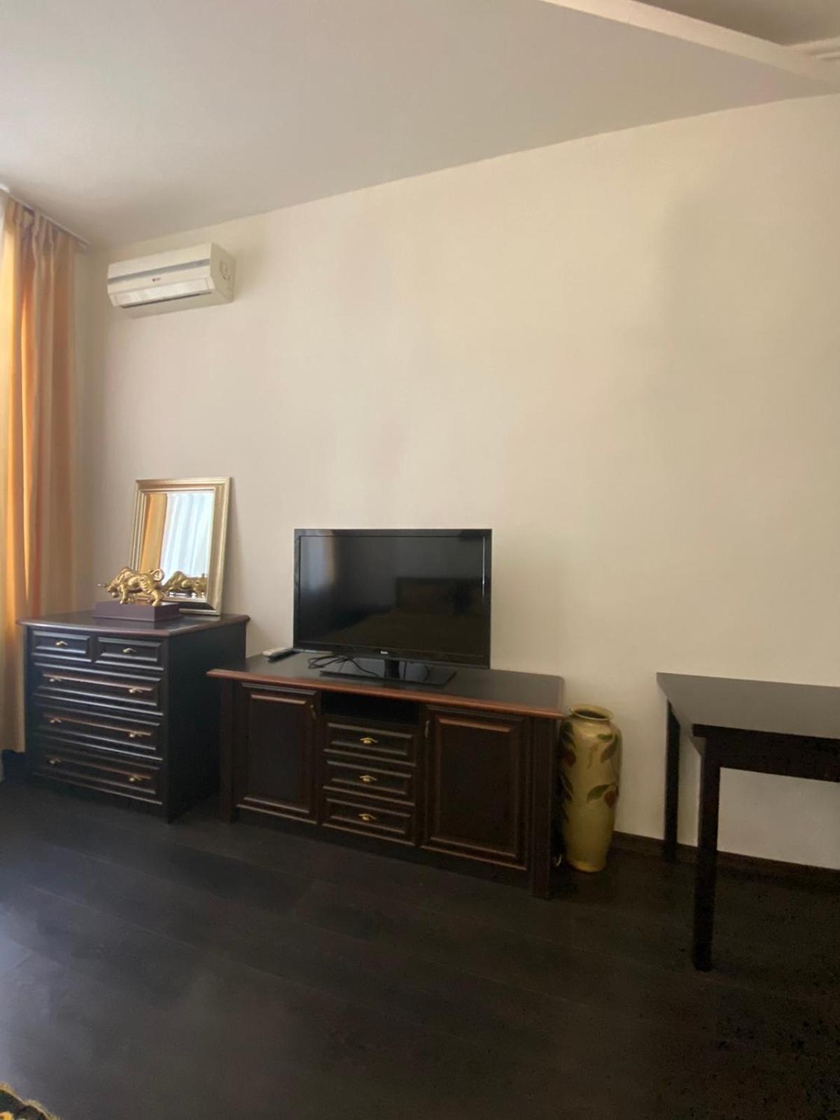 Suites On Chaikovskogo Odessa Dış mekan fotoğraf